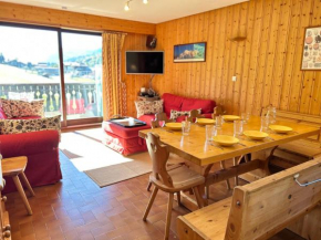 Appartement spacieux aux Gets, pied des pistes, balcon sud-ouest, 2 chambres, coin cabine, garage, WiFi - FR-1-623-81